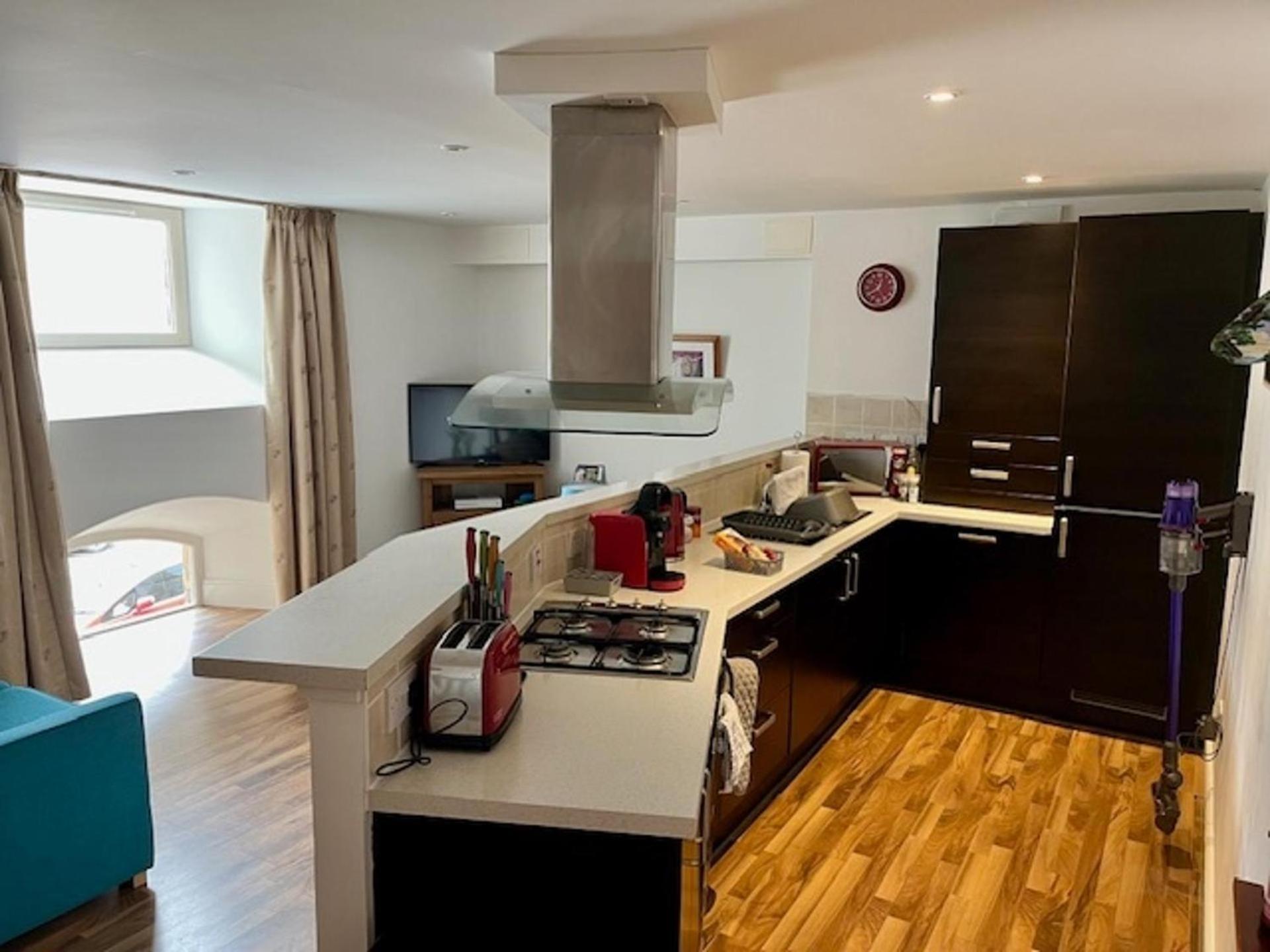 Stunning Spacious Apartment On River Ness อินเวอร์เนส ภายนอก รูปภาพ
